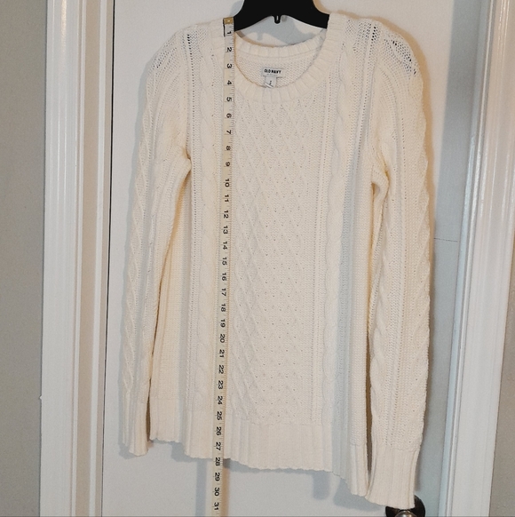 Old Navy Women's Or Junior's Cream Cable Knit Sweater - Picture 4 of 10